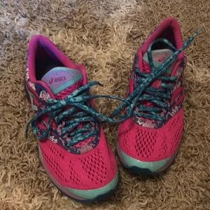 ASICS T580N Gel-Noosa Pink Graffiti Sneaker 👟